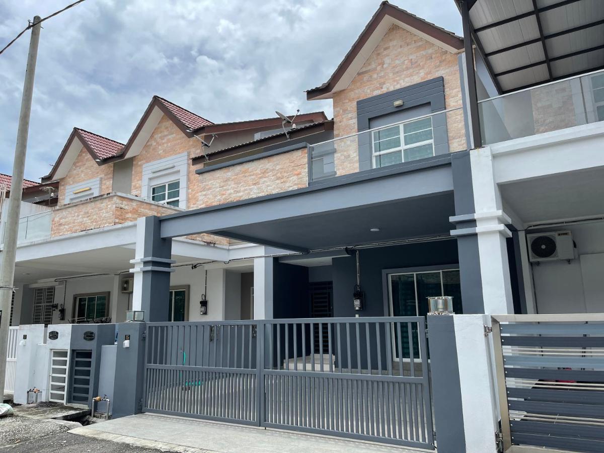 Langkawi Cozy Holiday Home At Taman Simfoni By Zervin クア エクステリア 写真